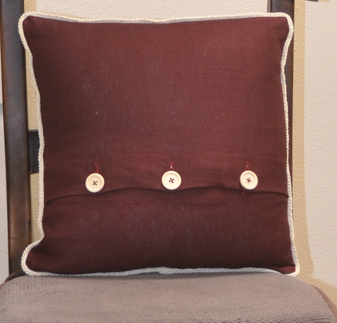 Linen Pillow (Maroon)
