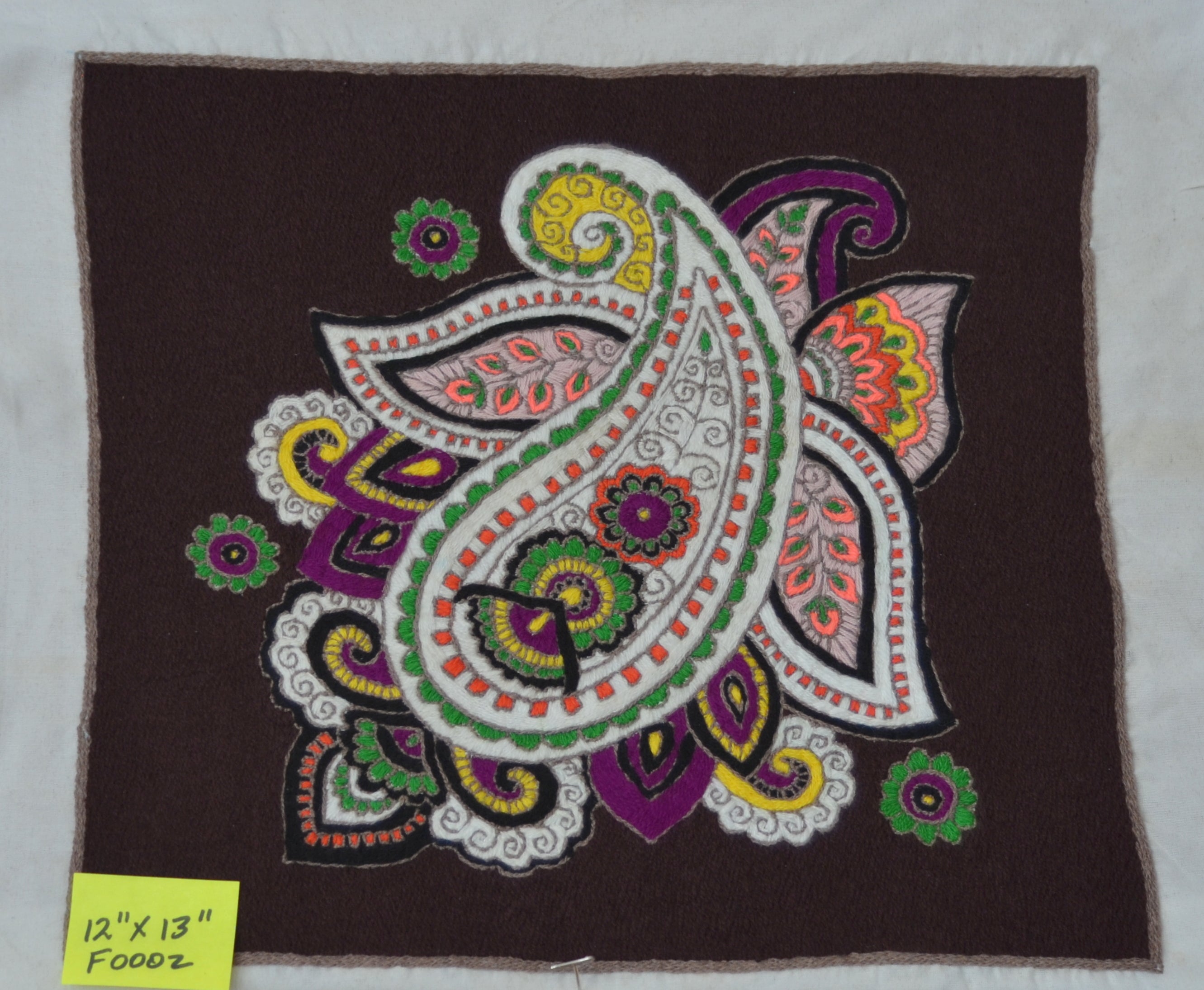 Embroidery "Flats" - Paisley on Brown